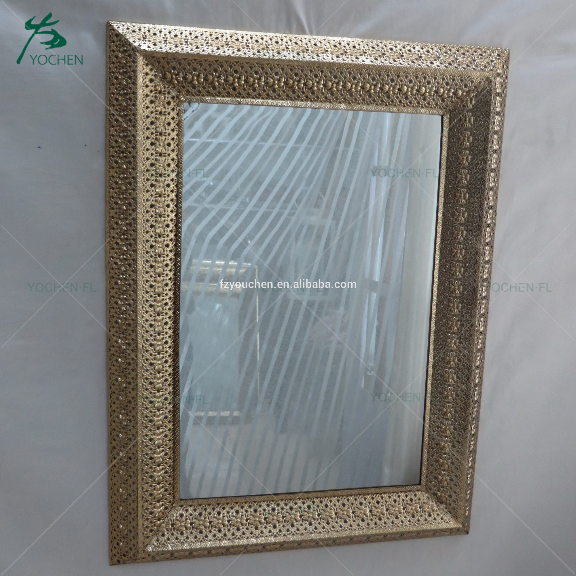 wall mirrors decorative hammer metal mirror for sale